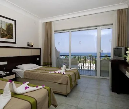 Aquabella Beach 4*